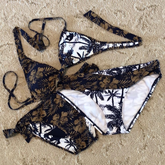 Tommy Bahama Other - 👙Tommy Bahama👙3 Piece Bikini Set